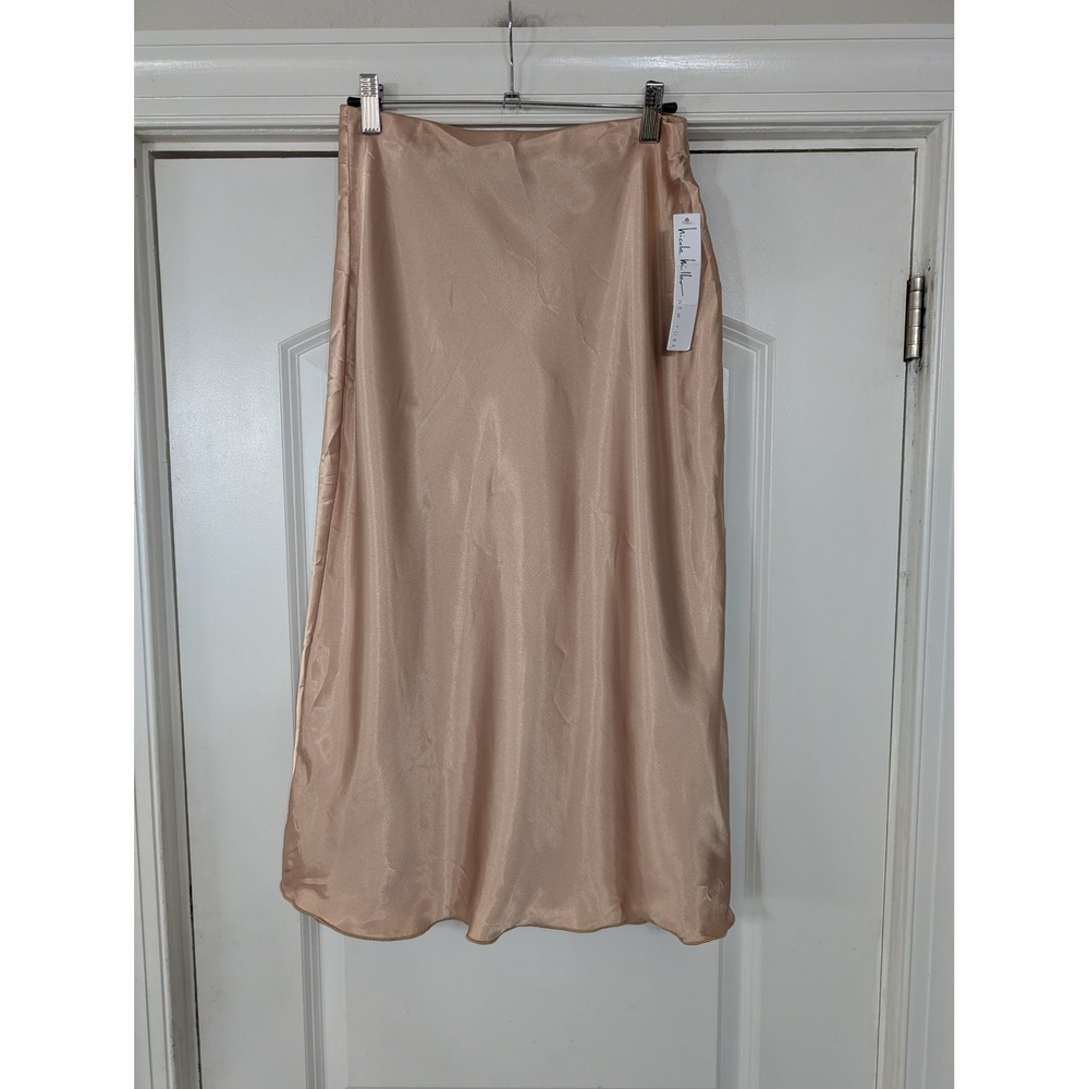 Chic Satin Midi Skirt in Beige